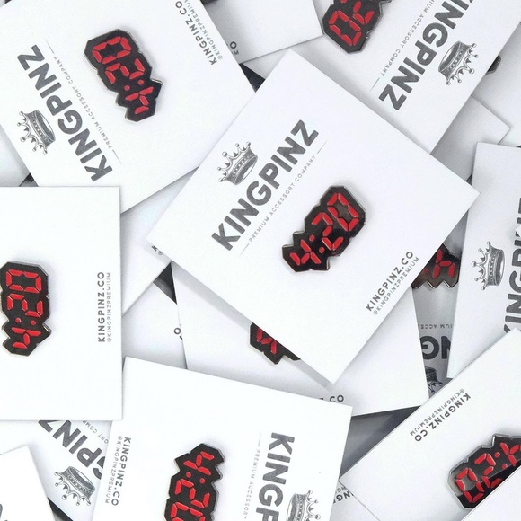 4:20 Lapel Pin - Picture 2 of 2